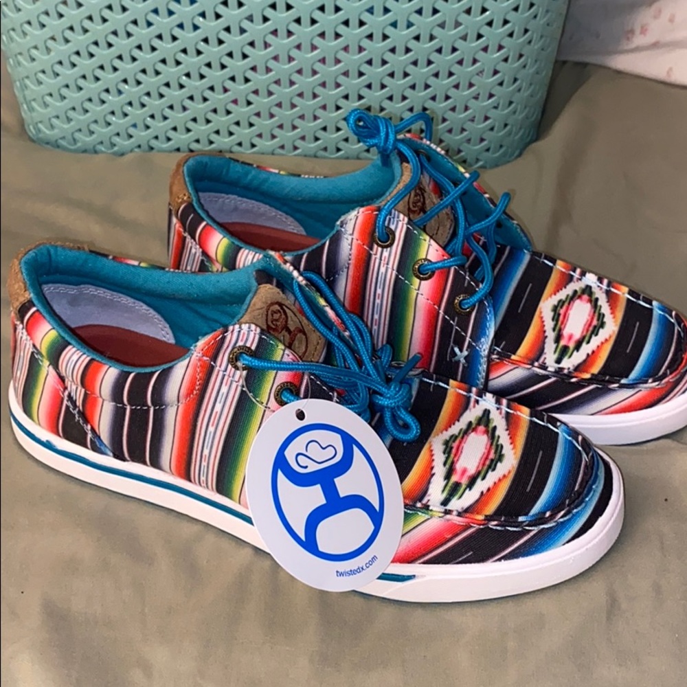 Woman’s Twisted X loafers multicolor